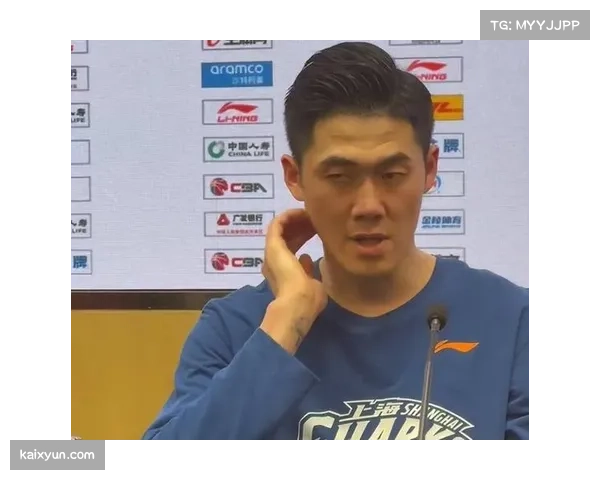 上海刘铮偰李永炜随队复出 缓解锋线轮换人员压力